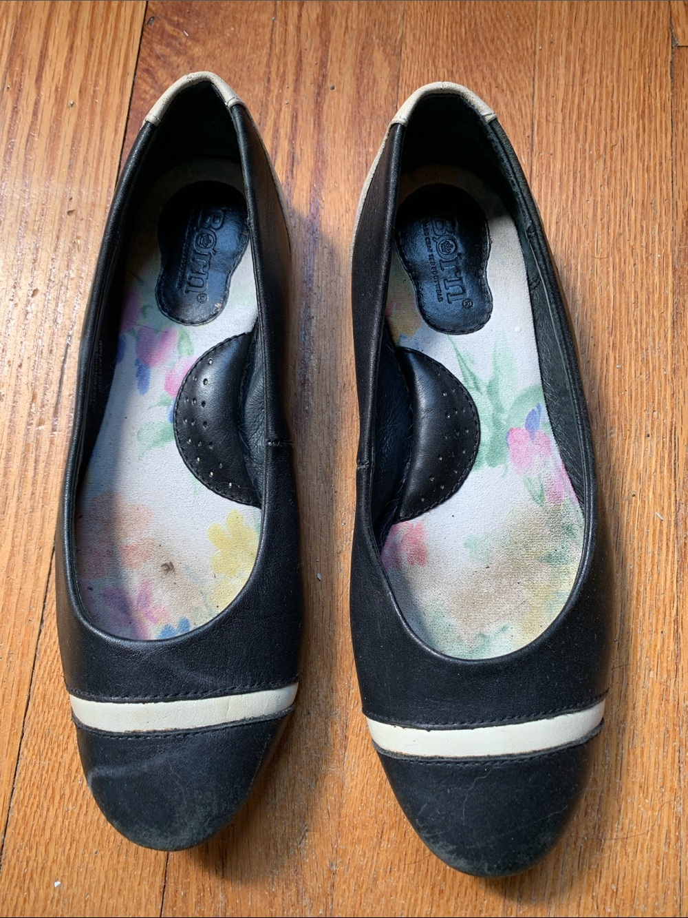 Born Black Flats with Cream Toe Stripe